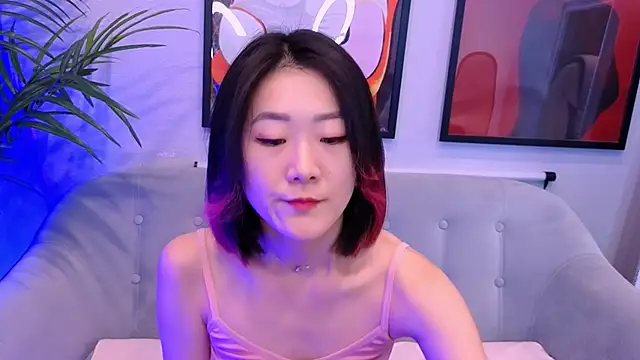 Snapshot of AikoYamada chatting on September 12, 6:25 am AikoYamada online show from September 12, 6:25 am