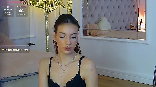 KimmDaviss online show from March 12, 9:56 am