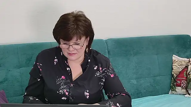 Sandra Sunrise online show from February 8, 3:27 pm