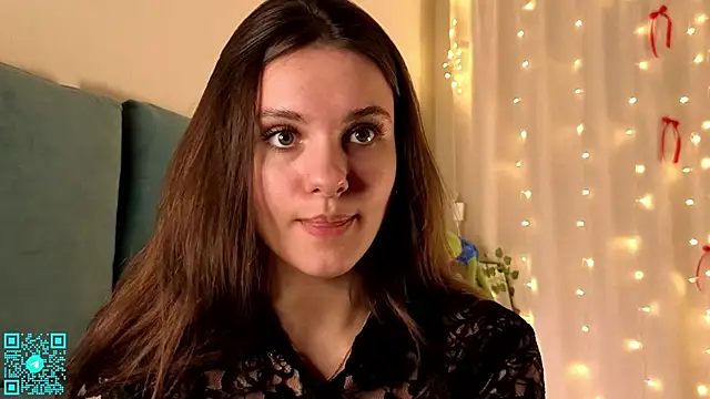 chloemilka online show from February 19, 5:56 pm