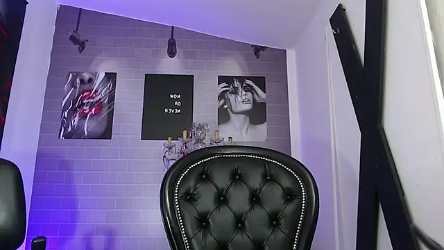 aleesha cameron02 online show from January 7, 9:29 pm