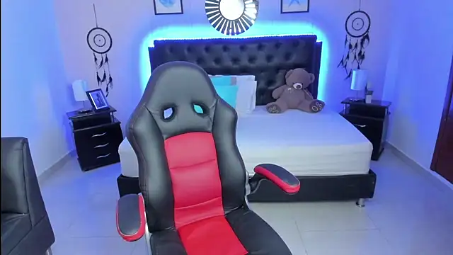 LolaVillalobos online show from September 20, 2:26 pm