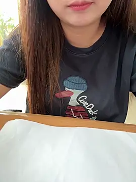 PhuongNhi21 online show from September 12, 2:34 am