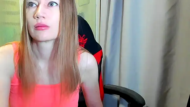 JessFoxxx online show from June 4, 2:17 am