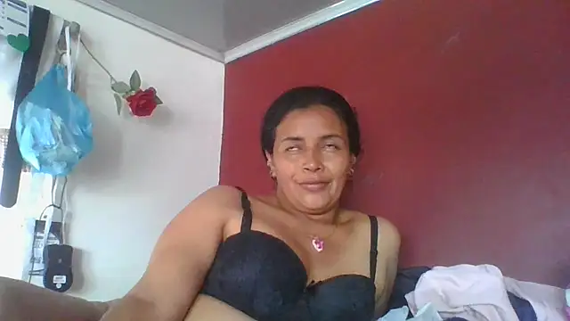 DianaOchoa  online show from March 31, 8:20 pm