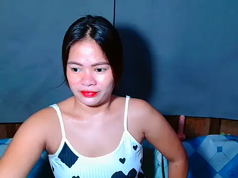 Snapshot of asian_pinaydaniela chatting on September 12, 2:45 am asian pinaydaniela online show from September 12, 2:45 am