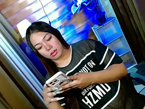 bigfattycocksonya27 online show from March 24, 9:25 am