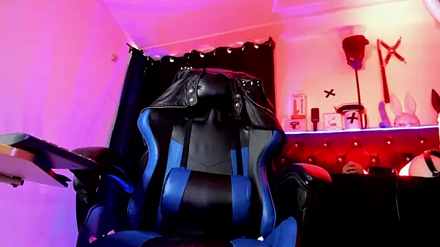 mia carter88 online show from December 17, 1:48 pm