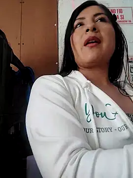 Snapshot of lunna_07 chatting on September 14, 7:56 pm lunna 07 online show from September 14, 7:56 pm