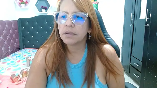 cristydirtyhot online show from April 1, 10:27 am