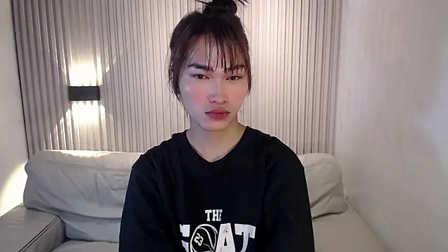 lovelychanel69xx online show from December 19, 1:32 am