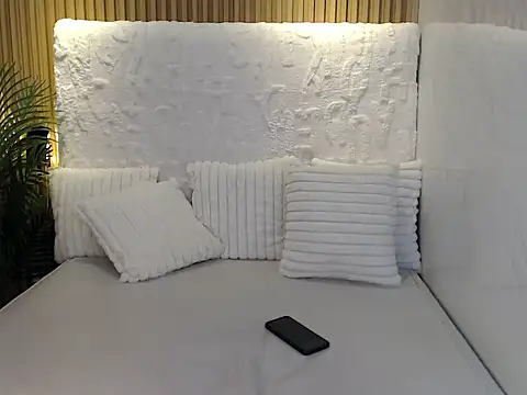 scarlett brownx69 online show from February 19, 3:00 pm