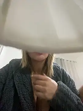 Veryvery30 online show from October 25, 3:08 pm