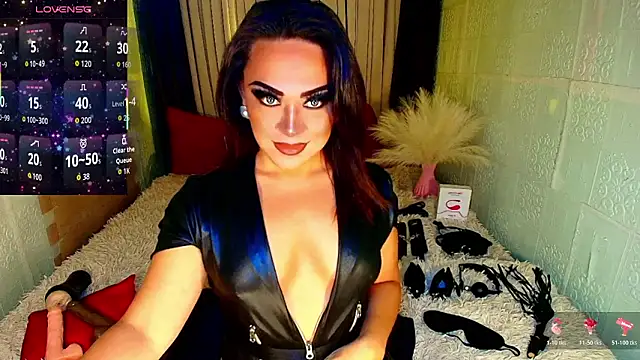 hot wildivana online show from January 17, 7:10 pm