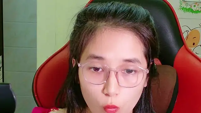Snapshot of Shulee21 chatting on September 16, 2:41 am Shulee21 online show from September 16, 2:41 am