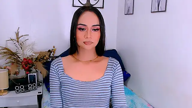 Zialustts online show from December 16, 3:51 pm