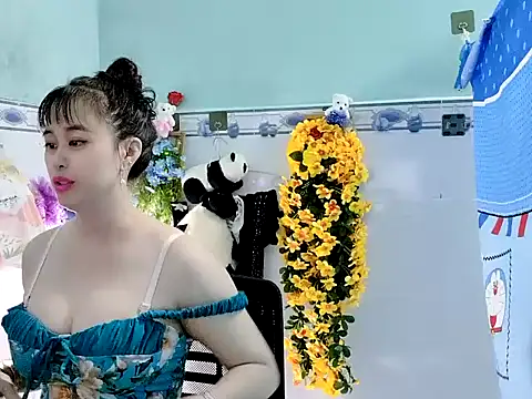 emgaixinhngoan online show from September 23, 3:37 am