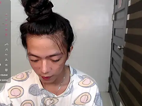 slimladyxoxo online show from March 16, 2:36 am