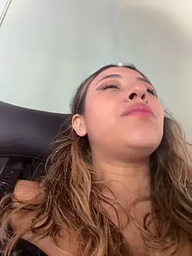 Snapshot of Alexa__Blue chatting on September 21, 4:22 am Alexa  Blue online show from September 21, 4:22 am