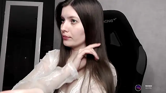 cute elfy  online show from September 12, 5:42 pm