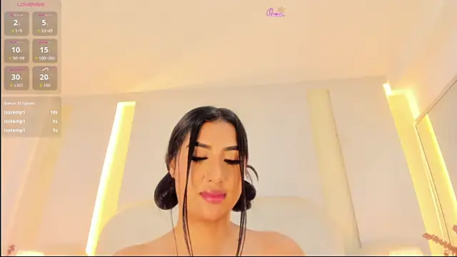 SalomeeBell online show from June 11, 12:32 am