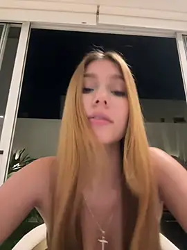 Nikii   online show from July 7, 1:30 am