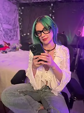 littlelune online show from July 26, 3:03 am