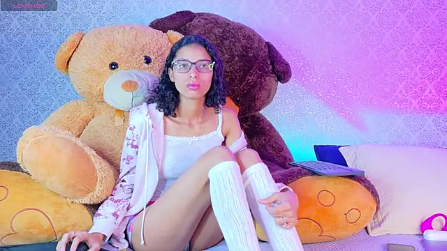 BeccaReedd online show from October 22, 11:04 am