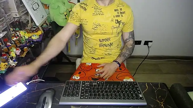 bossking017 online show from September 9, 4:01 am