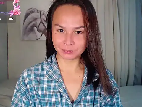 holly bitch online show from January 12, 2:17 am