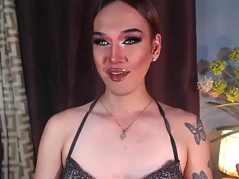 AleinaCroft online show from August 1, 3:25 pm