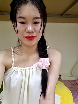 Snapshot of Baby-ladytits2025 chatting on September 24, 4:06 pm Baby-ladytits2025 online show from September 24, 4:06 pm