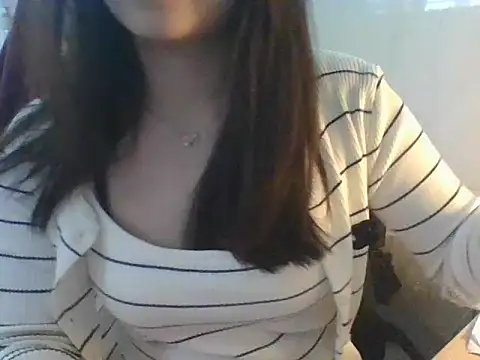 Linzly online show from December 15, 3:01 am