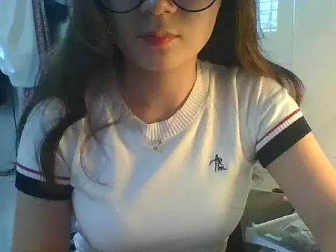 Linzly online show from October 14, 3:20 am