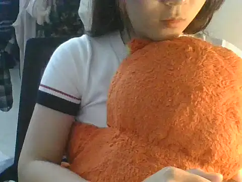 Linzly online show from September 16, 4:59 pm