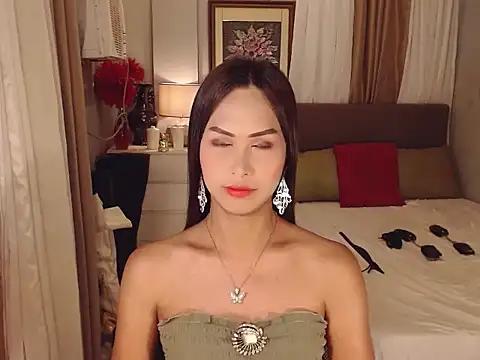 Nathalieheartt online show from March 18, 5:29 pm