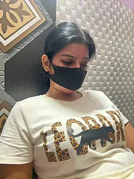 Hot Jaanvi  online show from May 31, 4:07 am