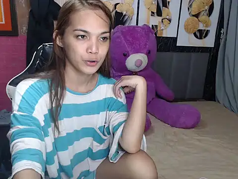 Raffa ella69 online show from May 7, 12:53 pm