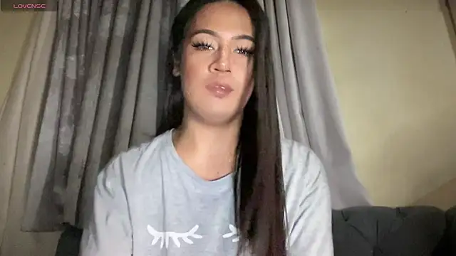 fallon empress143 online show from November 17, 6:41 pm