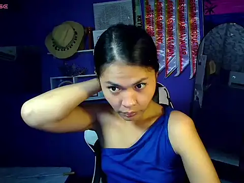 urgirljane online show from July 24, 4:10 am