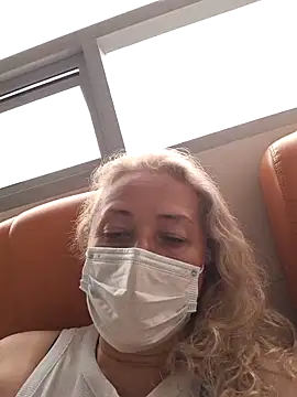 sofiacurvy 45 online show from April 15, 5:24 pm