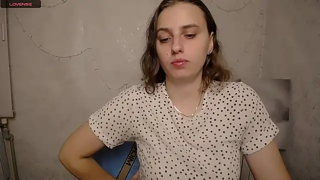 AmandaDimond  online show from July 29, 1:00 pm
