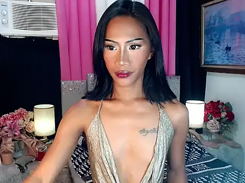 sassylatina online show from April 16, 1:17 am