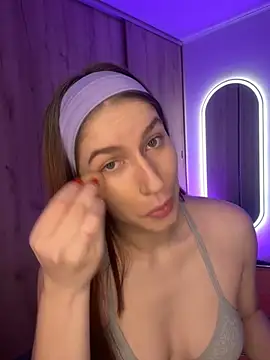 Agata Holman online show from September 25, 1:15 am