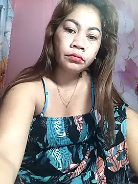 sexybitch 02 online show from April 18, 9:48 pm