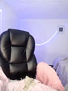 annie thomson00 online show from March 30, 4:45 am