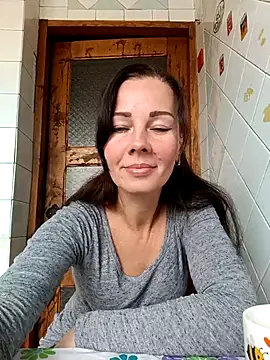 Adeline3302 online show from October 3, 7:46 am