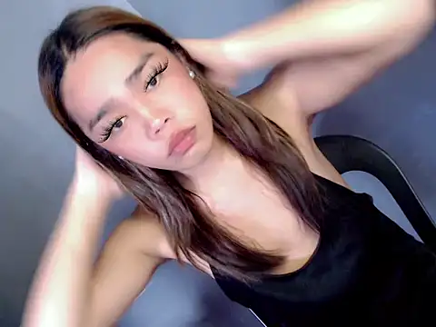 selffucker dollmaker69 online show from July 21, 2:23 am