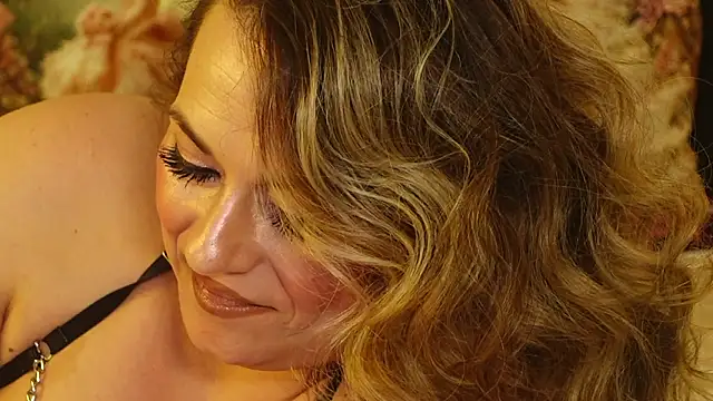 TanyaJade888 online show from February 28, 8:52 pm