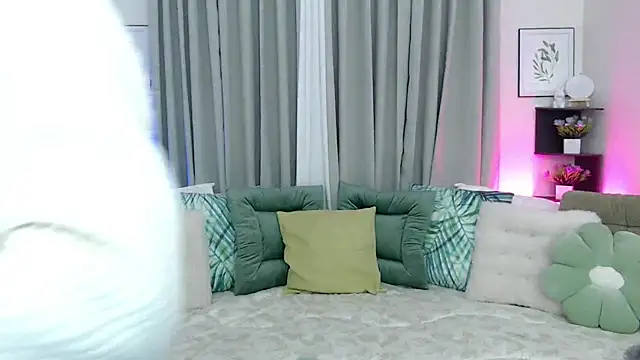 Snapshot of PrettyBlythes_TS chatting on September 27, 12:23 pm PrettyBlythes TS online show from September 27, 12:23 pm